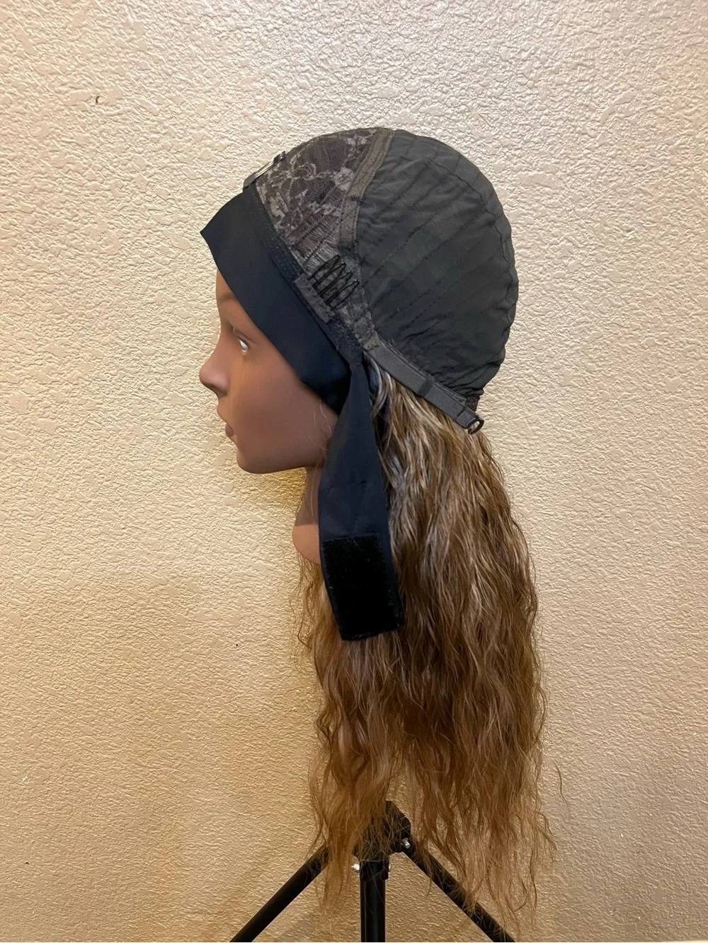 NEW 18–20” Caramel Brown Wavy Headband Wig Dark Root Synthetic Hair